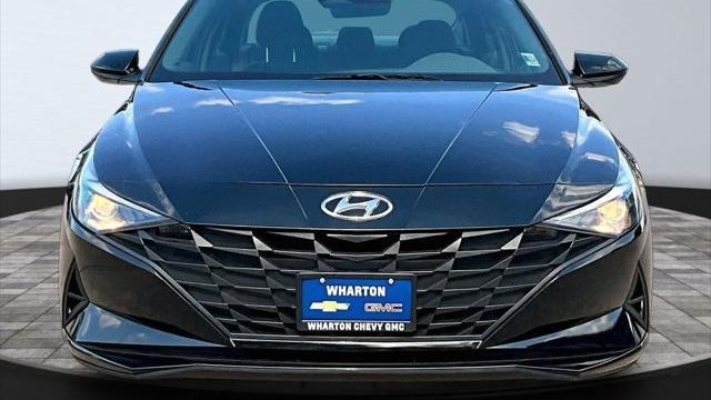 2021 Hyundai ELANTRA SE
