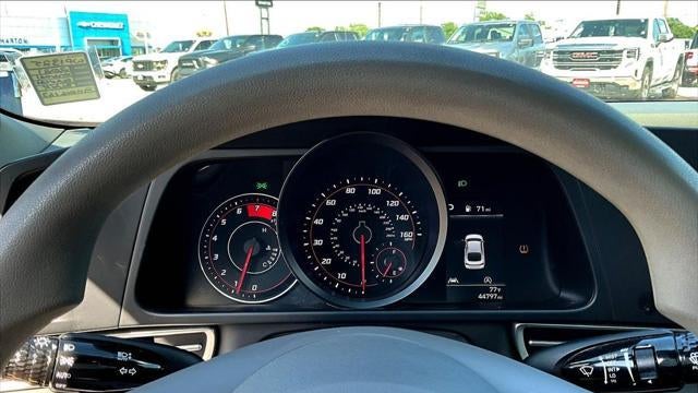 2021 Hyundai ELANTRA SE