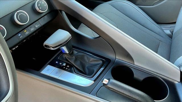 2021 Hyundai ELANTRA SE