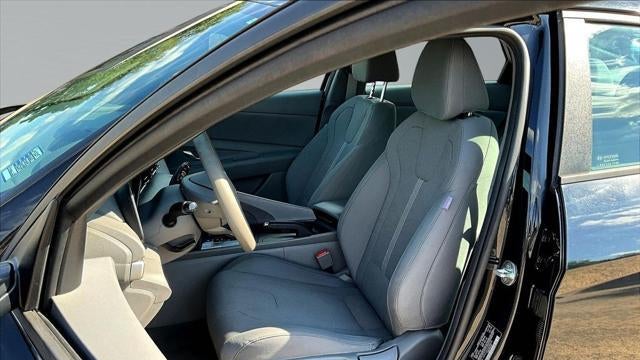 2021 Hyundai ELANTRA SE