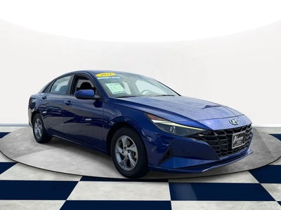 2021 Hyundai Elantra SE 4DR Sedan