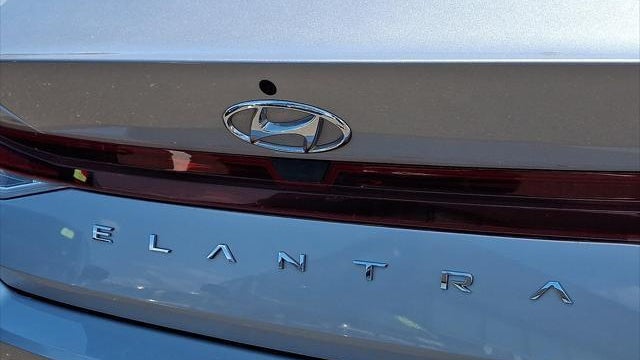 2021 Hyundai ELANTRA SE