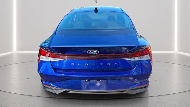 2021 Hyundai ELANTRA SE