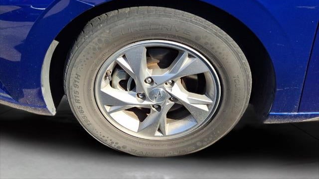 2021 Hyundai ELANTRA SE
