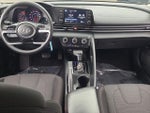 2022 Elantra Thumbnail 14