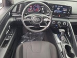 2022 Elantra Thumbnail 15