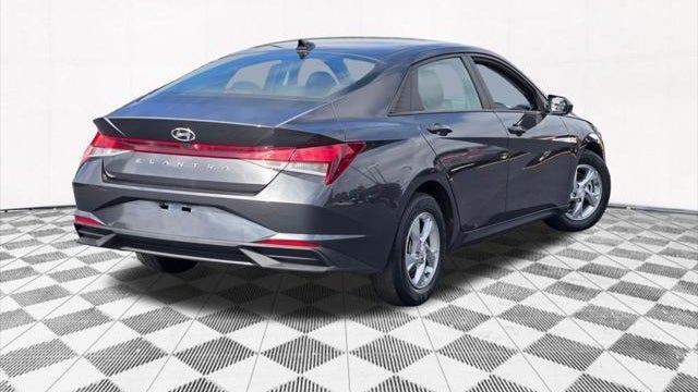 2023 Hyundai ELANTRA SE