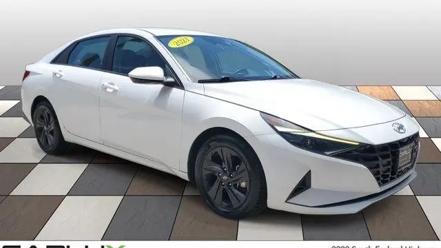 2021 Hyundai ELANTRA SEL