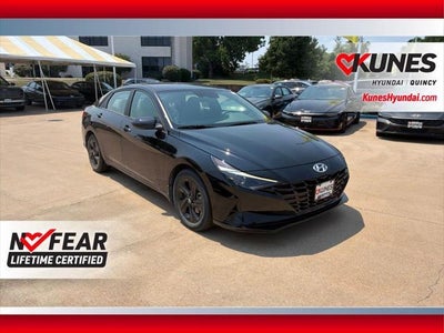 2023 Hyundai Elantra SEL 4DR Sedan