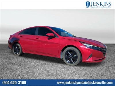 2022 Hyundai Elantra SEL 4DR Sedan