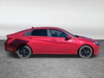 2022 Elantra Thumbnail 4