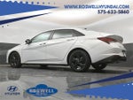 2023 Elantra Thumbnail 26