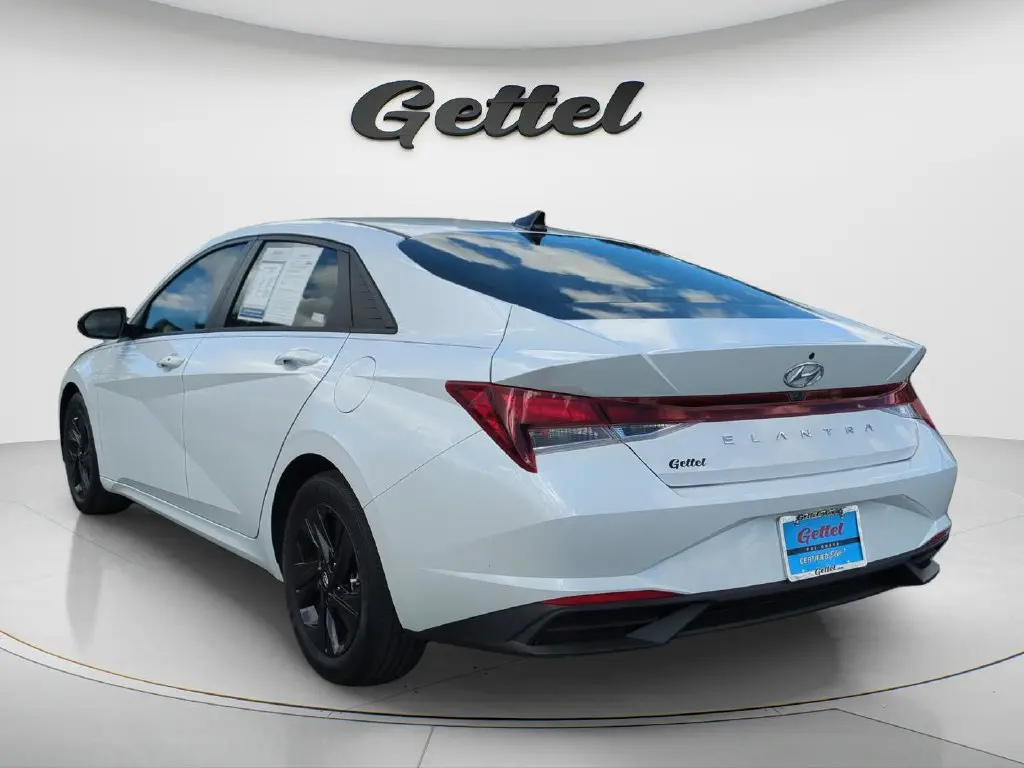 2021 Hyundai Elantra - $14,999