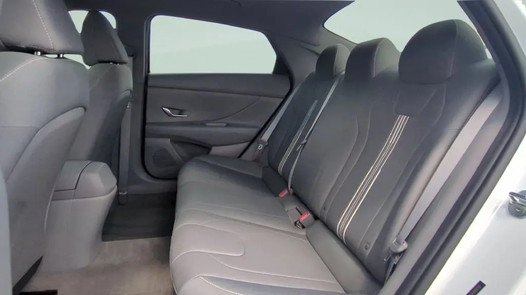 2021 Hyundai Elantra - $14,999