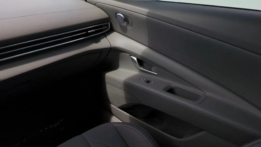 2021 Hyundai Elantra - $14,999