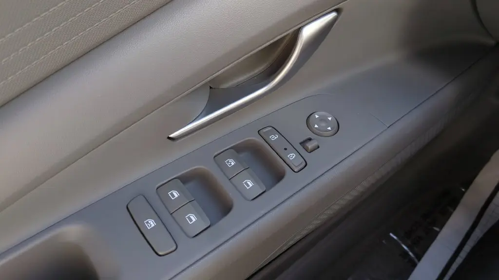 2021 Hyundai Elantra - $14,999