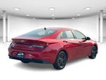 2022 Elantra Thumbnail 4