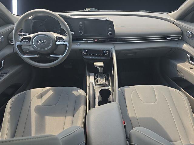 2023 Hyundai Elantra - $20,400