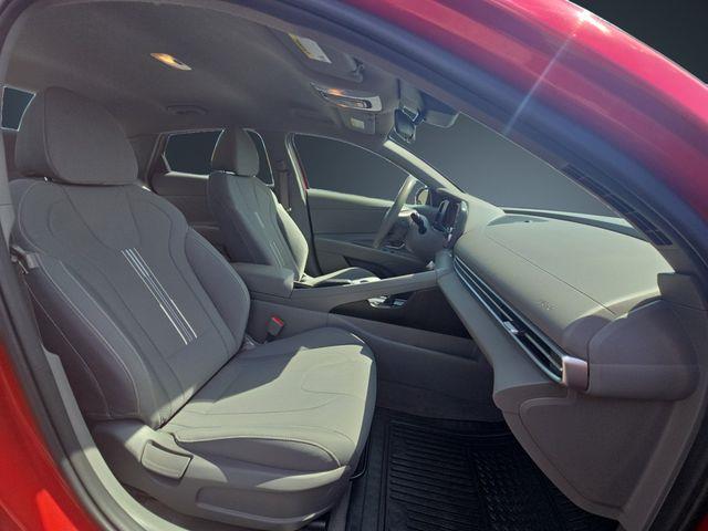 2023 Hyundai Elantra - $20,400