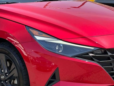 2023 Hyundai Elantra SEL 4DR Sedan