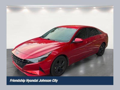 2023 Hyundai Elantra SEL 4DR Sedan