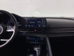 2022 Elantra Thumbnail 16