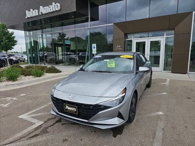 Photo of a 2023 Hyundai Elantra SEL 4DR Sedan for sale