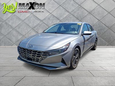 2023 Hyundai Elantra SEL 4DR Sedan