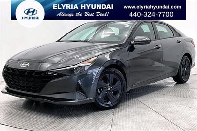 2023 Hyundai Elantra SEL 4DR Sedan