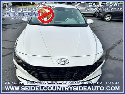 2023 Hyundai Elantra SEL 4DR Sedan