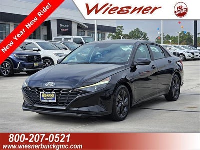 2021 Hyundai Elantra SEL 4DR Sedan