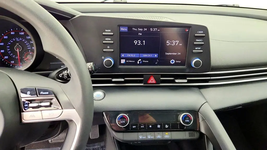 2022 Hyundai Elantra - $12,095