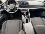 2022 Elantra Thumbnail 4