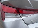 2022 Elantra Thumbnail 30