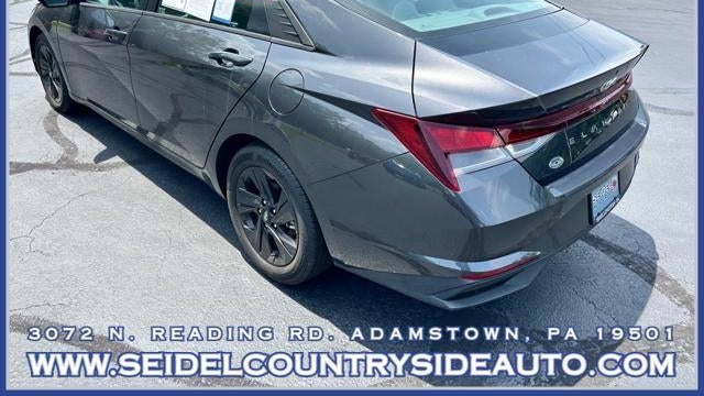 2022 Hyundai ELANTRA SEL