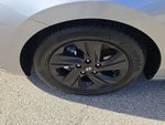 2022 Elantra Thumbnail 7