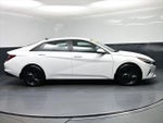 2022 Elantra Thumbnail 20