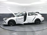 2022 Elantra Thumbnail 33