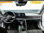 2022 Elantra Thumbnail 2