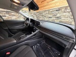2023 Elantra Thumbnail 13