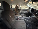 2023 Elantra Thumbnail 15