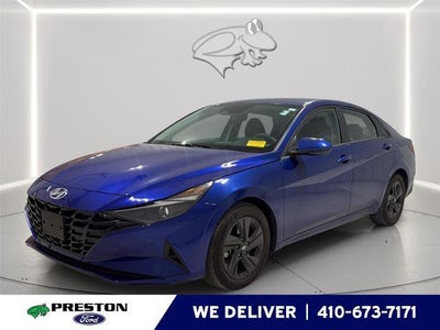 2023 Hyundai Elantra SEL 4DR Sedan
