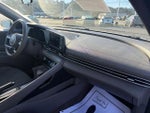 2021 Elantra Thumbnail 16