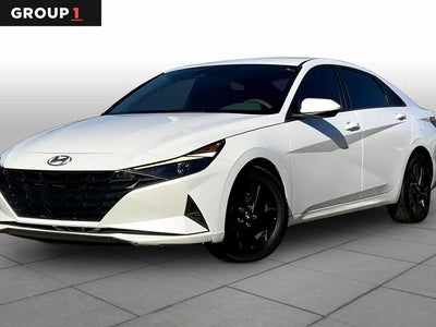 Photo of a 2022 Hyundai Elantra SEL 4DR Sedan for sale