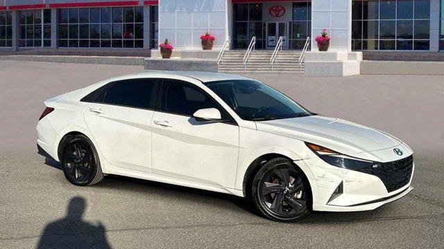 Preowned 2022 Hyundai ELANTRA SEL for Sale