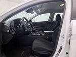 2022 Elantra Thumbnail 11