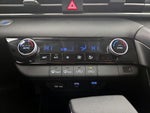 2022 Elantra Thumbnail 16