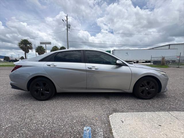 2021 Hyundai ELANTRA SEL — photo 1 of 12