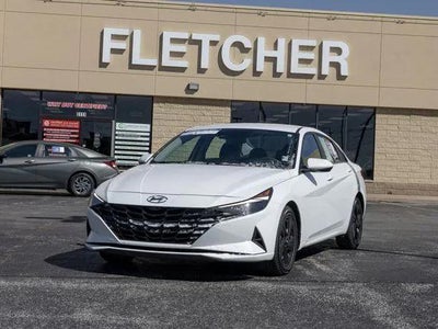 2023 Hyundai Elantra SEL 4DR Sedan