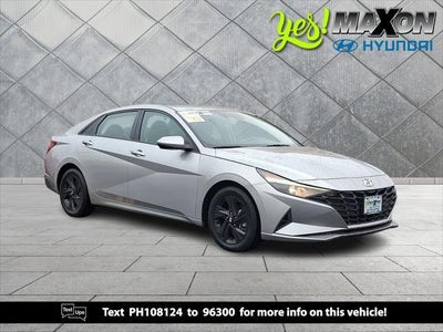 2023 Hyundai Elantra SEL 4DR Sedan